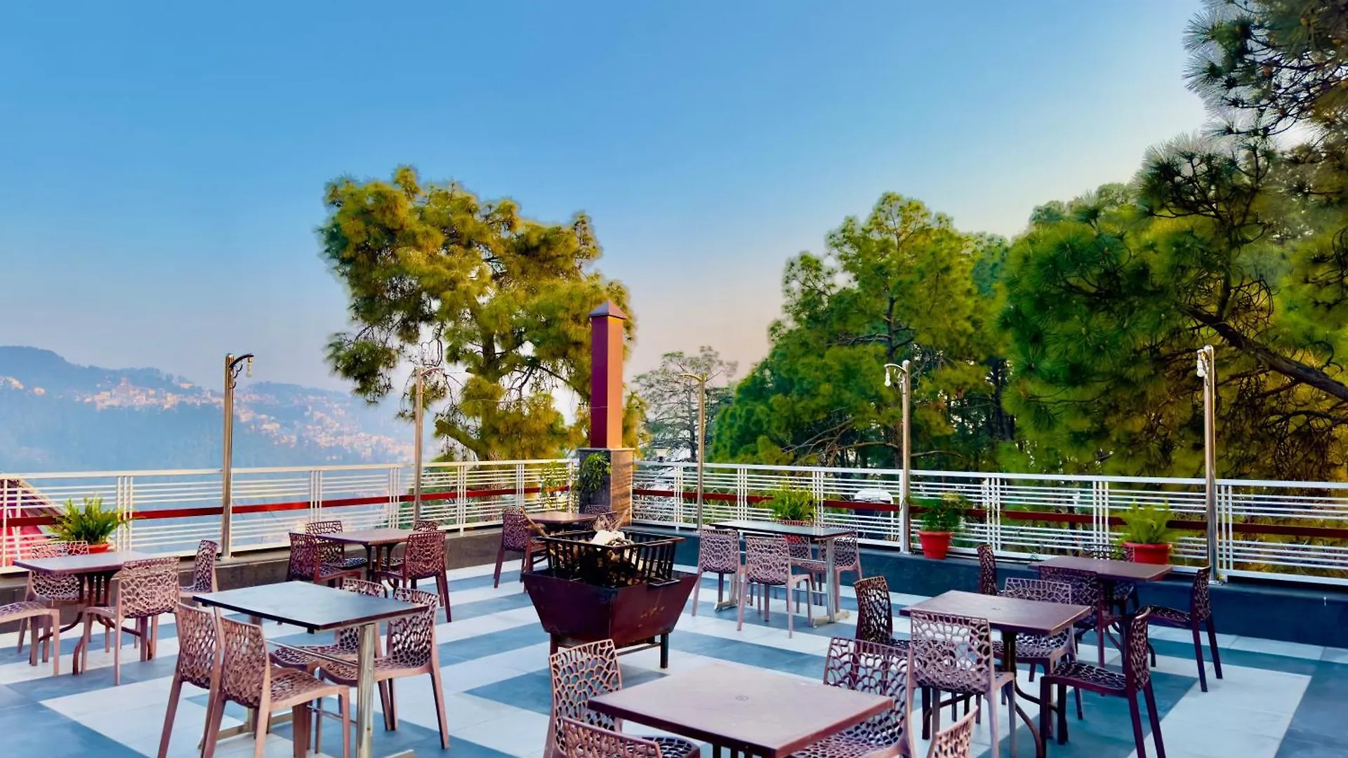 Hotel Pearl Grand White Near Volvo Bus Stand #Private Parking #Ac Rooms #In City Centre Shimla India